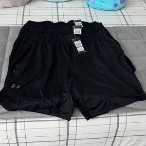 NWT Men’s Under Armour athletic shorts size XL selling as a bundle